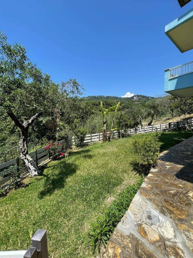 Triantis Apartments Lygia  Bagian luar foto