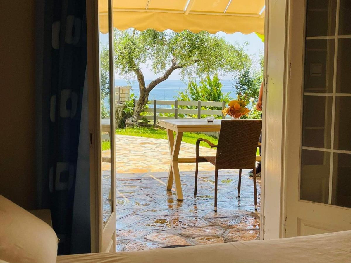 Triantis Apartments Lygia  Bagian luar foto