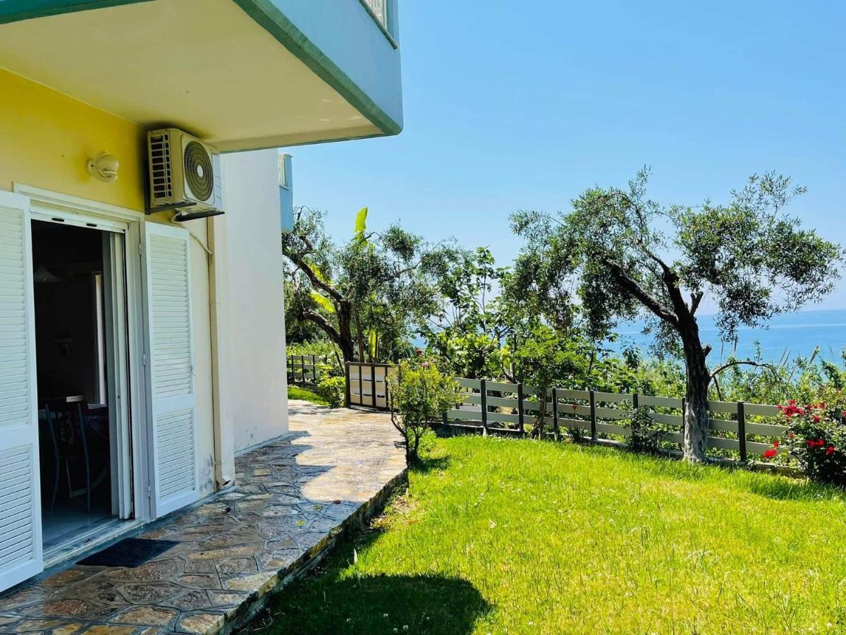 Triantis Apartments Lygia  Bagian luar foto