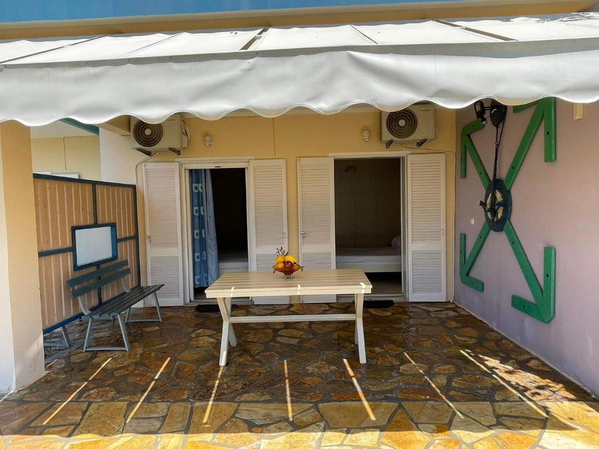 Triantis Apartments Lygia  Bagian luar foto