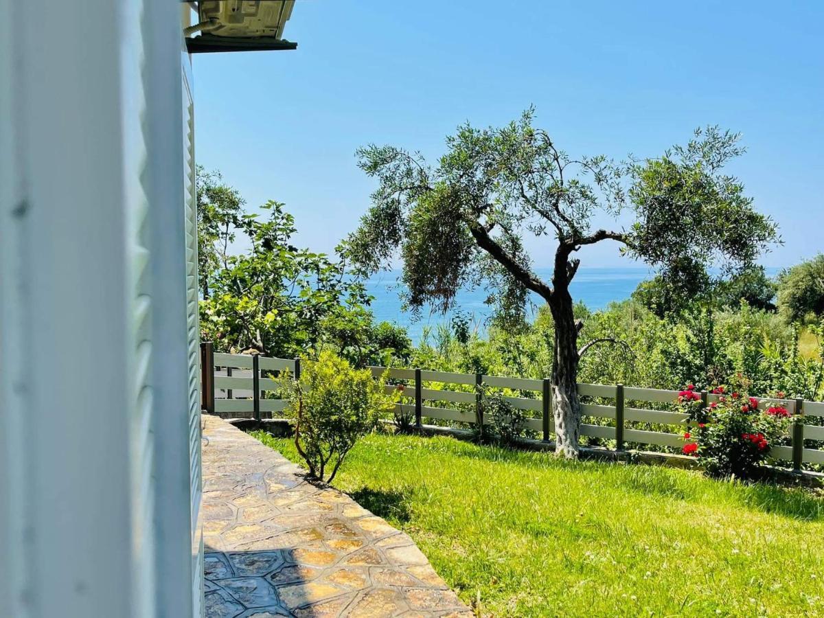 Triantis Apartments Lygia  Bagian luar foto