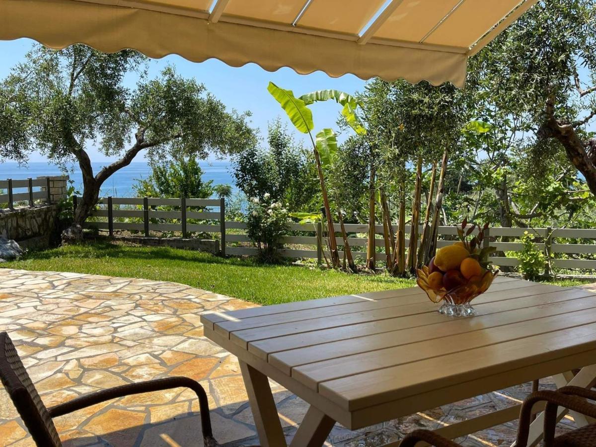 Triantis Apartments Lygia  Bagian luar foto